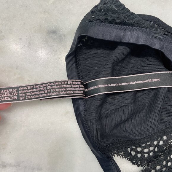 Victoria's Secret Very Sexy Open Front Halter Lace Bralette - Picture 8 of 8